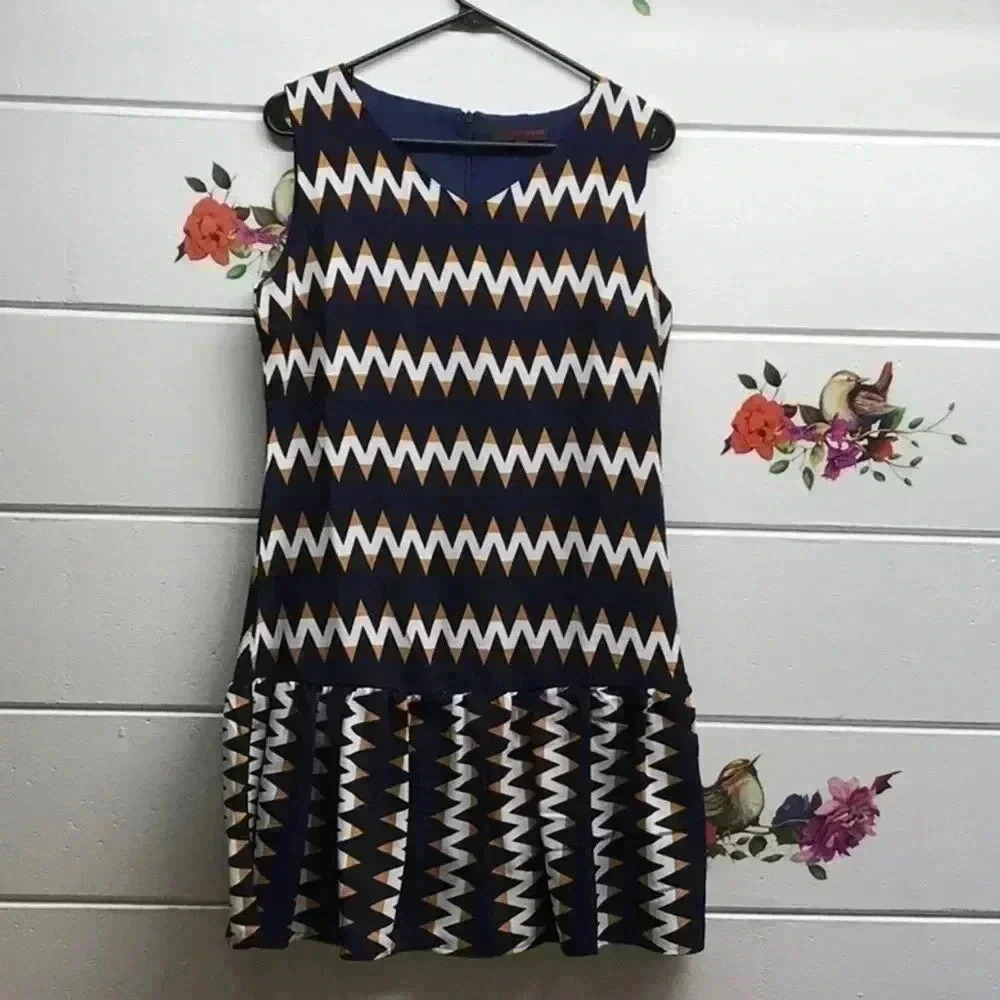 SM Wardrobe. Women dress size medium.